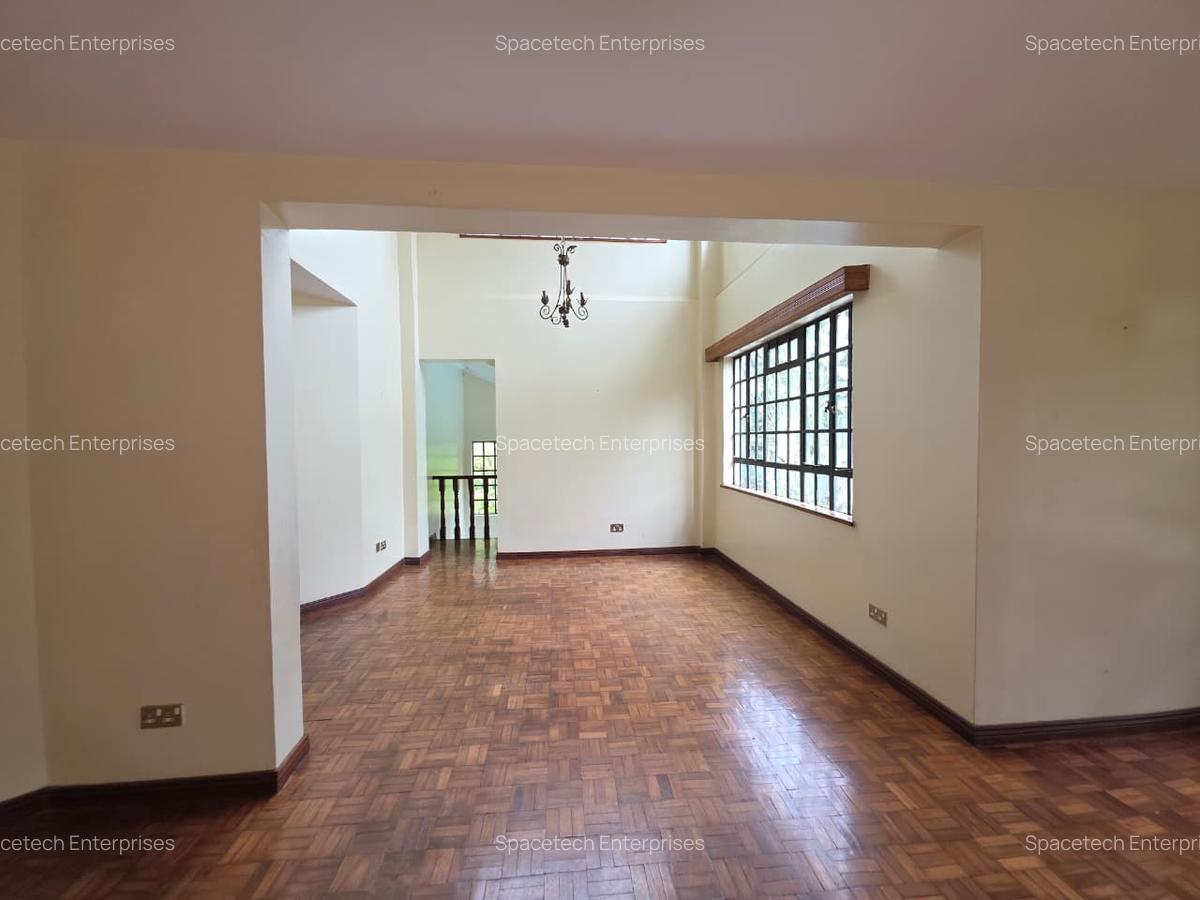 4 Bed Townhouse with En Suite in Kitisuru - 14