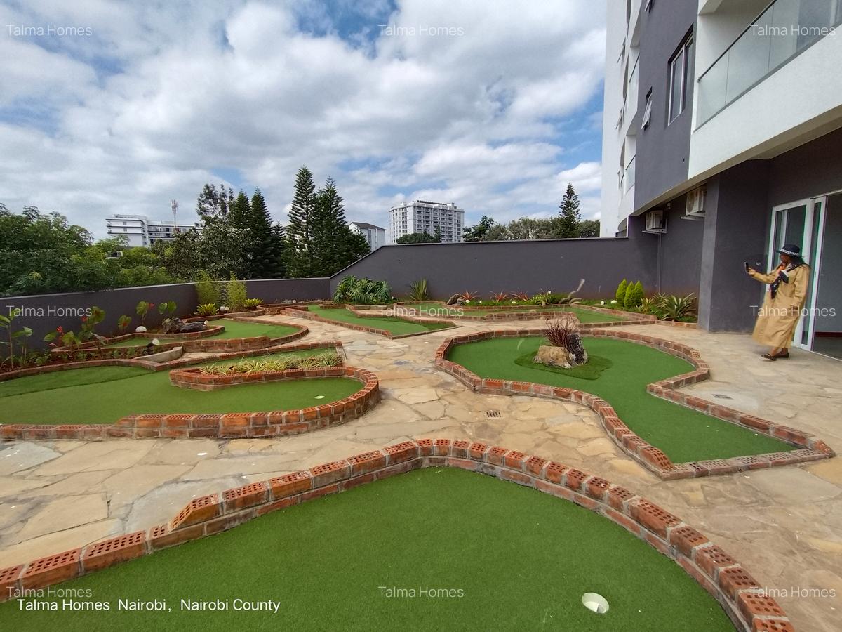 3 Bed Apartment with En Suite at Facing Lavington - 6