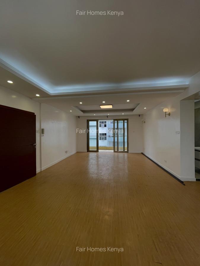 4 Bed Apartment with En Suite at Hatheru Road - 2