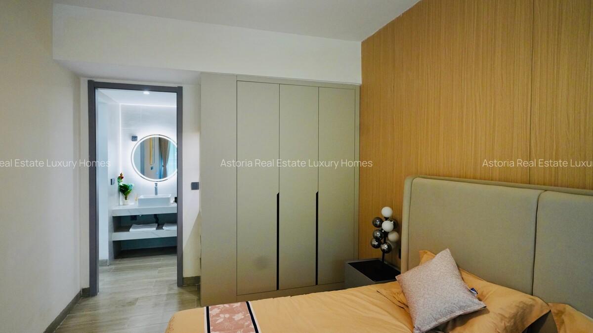 2 Bed Apartment with En Suite at 2026-262 - 6