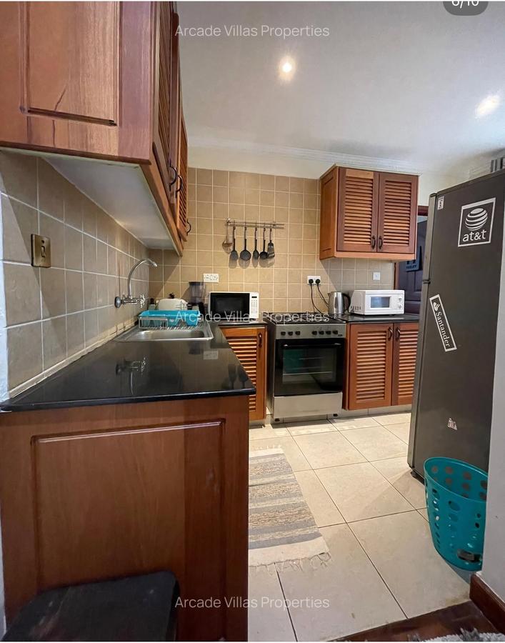 Serviced 1 Bed Apartment with En Suite in Riverside - 5