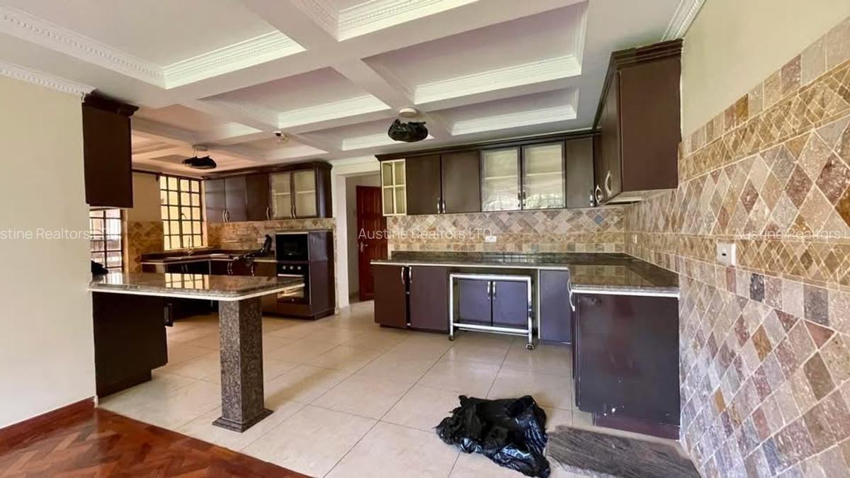 4 Bed Townhouse with En Suite in Kitisuru - 5