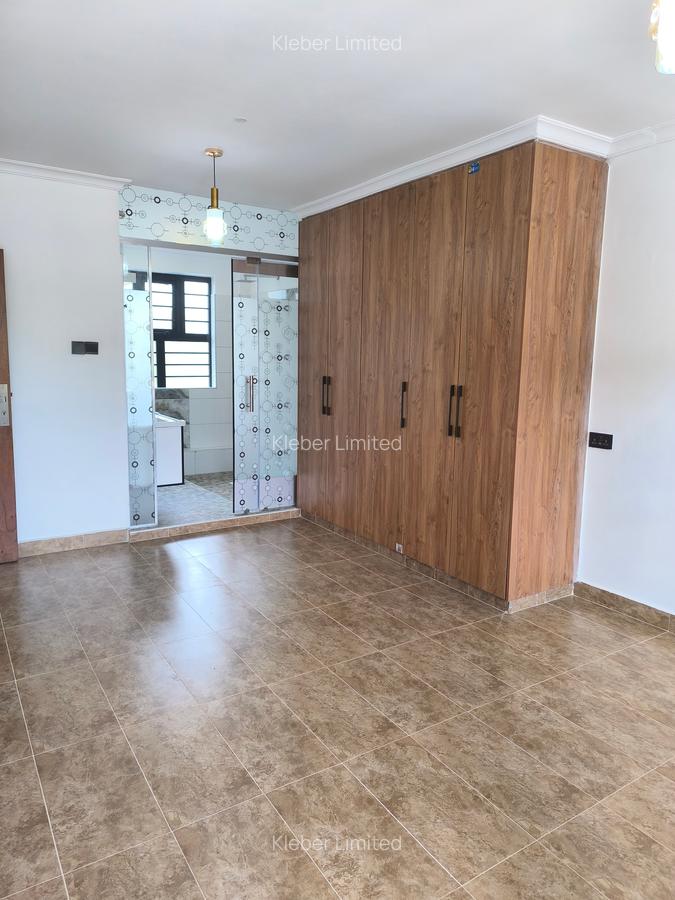 4 Bed House with En Suite in Gikambura - 17