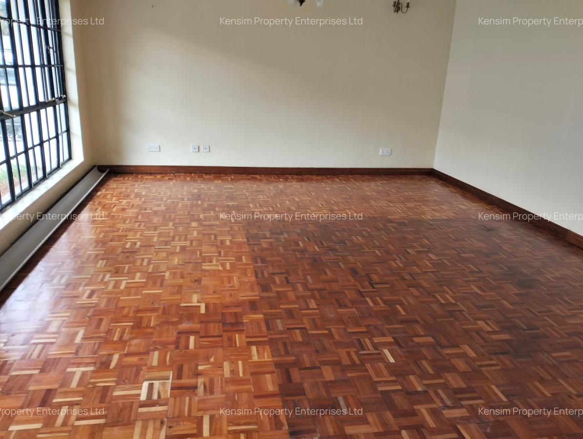 4 Bed Townhouse with En Suite in Westlands Area - 7