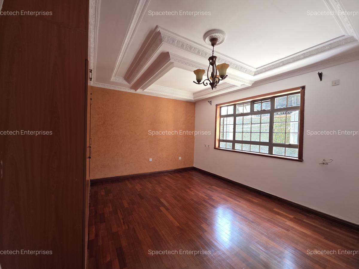 4 Bed House with En Suite in Runda - 7