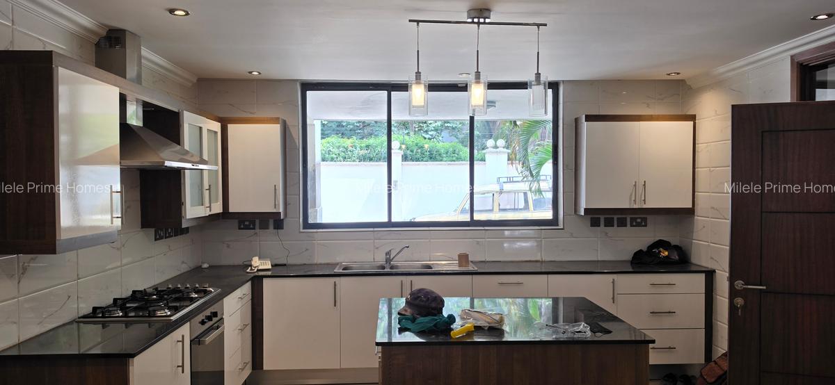 5 Bed Villa with En Suite at Owashika Drive - 8