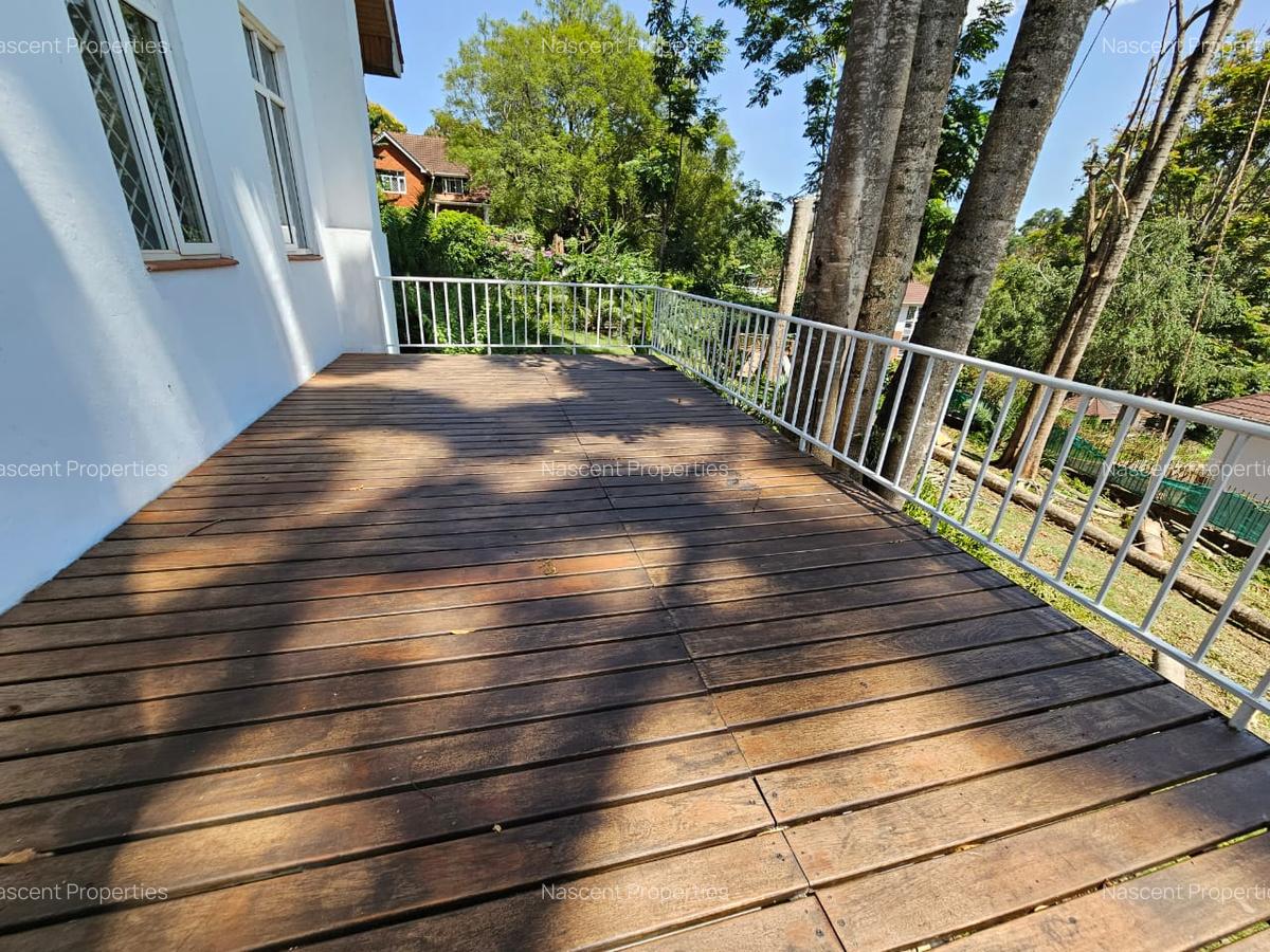 5 Bed House with En Suite in Rosslyn - 5