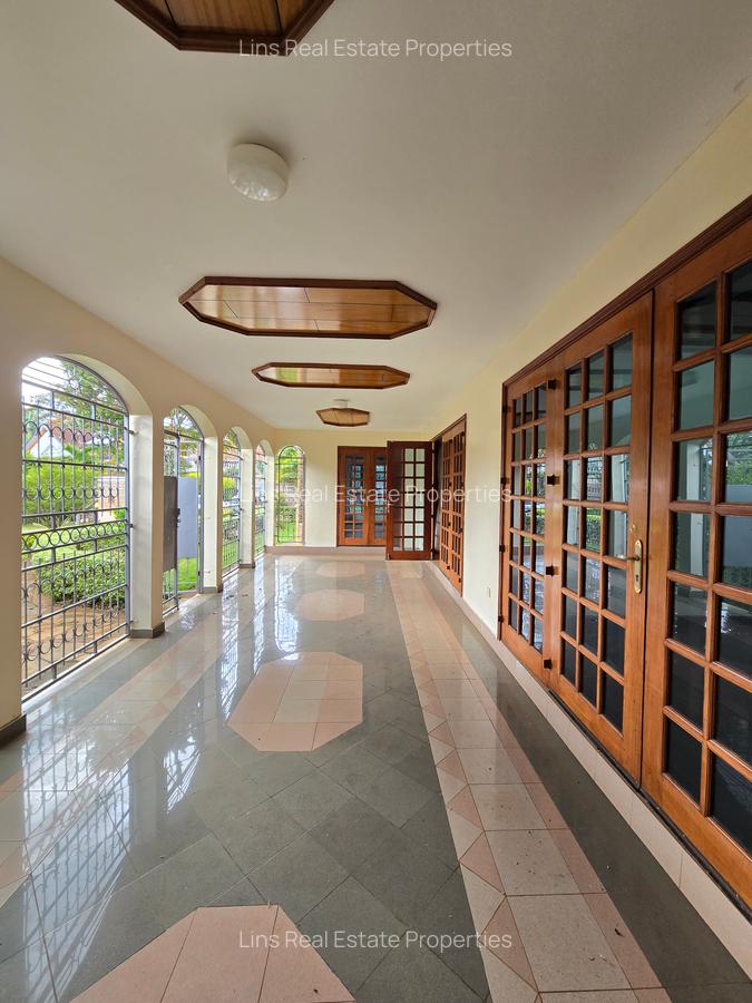 6 Bed House with En Suite in Runda - 20