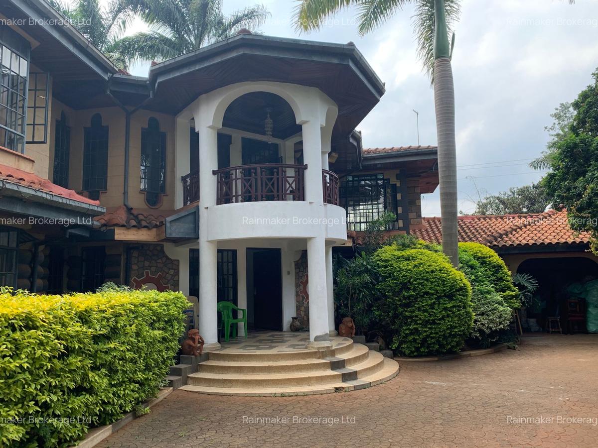 4 Bed House with En Suite in Runda - 2