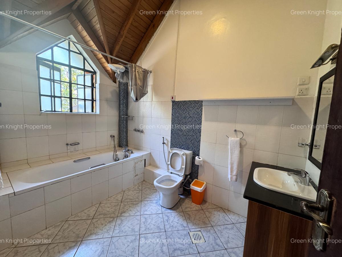 Serviced 2 Bed Apartment with En Suite in Lavington - 12