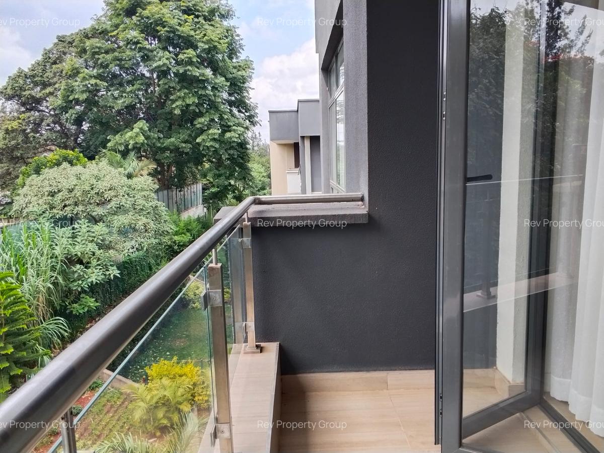 4 Bed Townhouse with En Suite in Gigiri - 20
