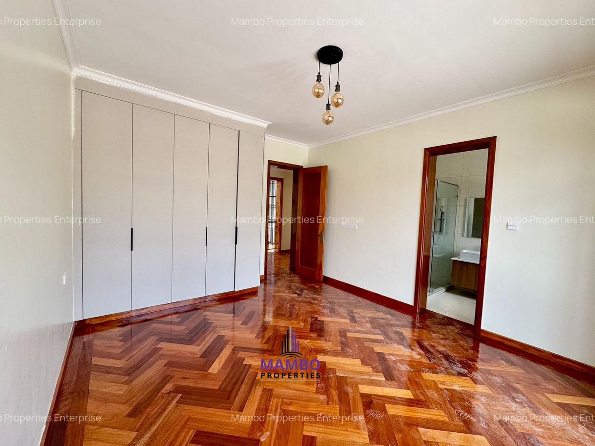 5 Bed Villa with En Suite at Westlands - 14