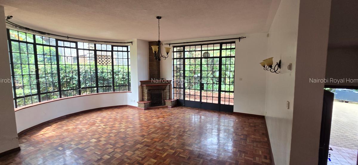 5 Bed Townhouse with En Suite at Convent Drive - 5