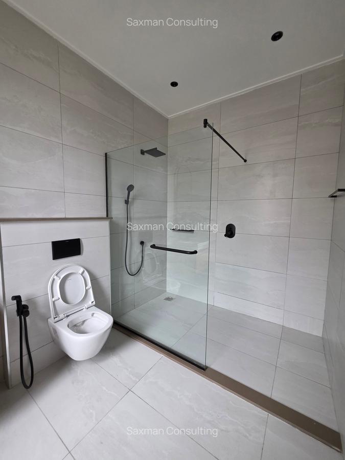 4 Bed Apartment with En Suite in Loresho - 7