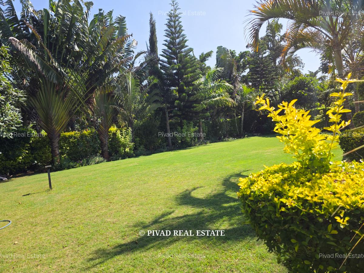 5 Bed House with Garden in Runda - 15