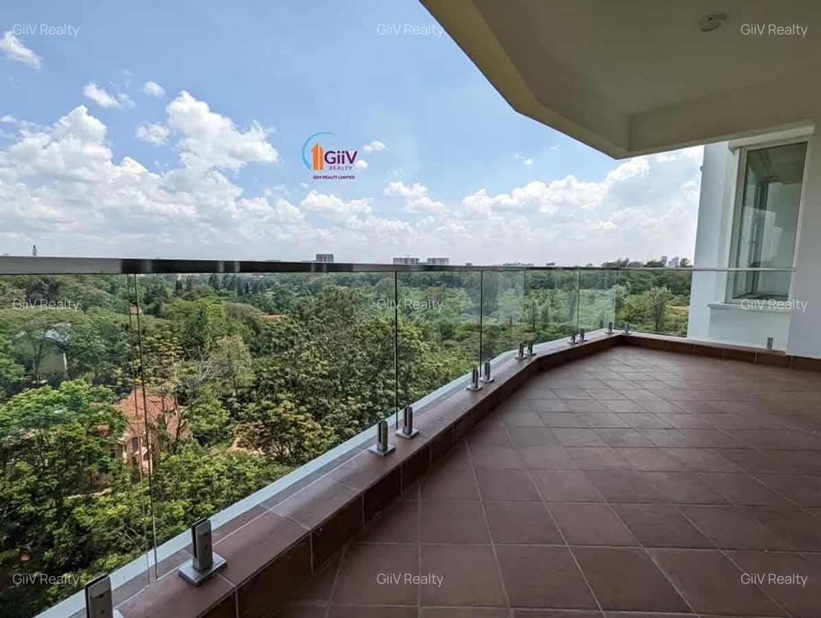 3 Bed Apartment with En Suite in Parklands - 4