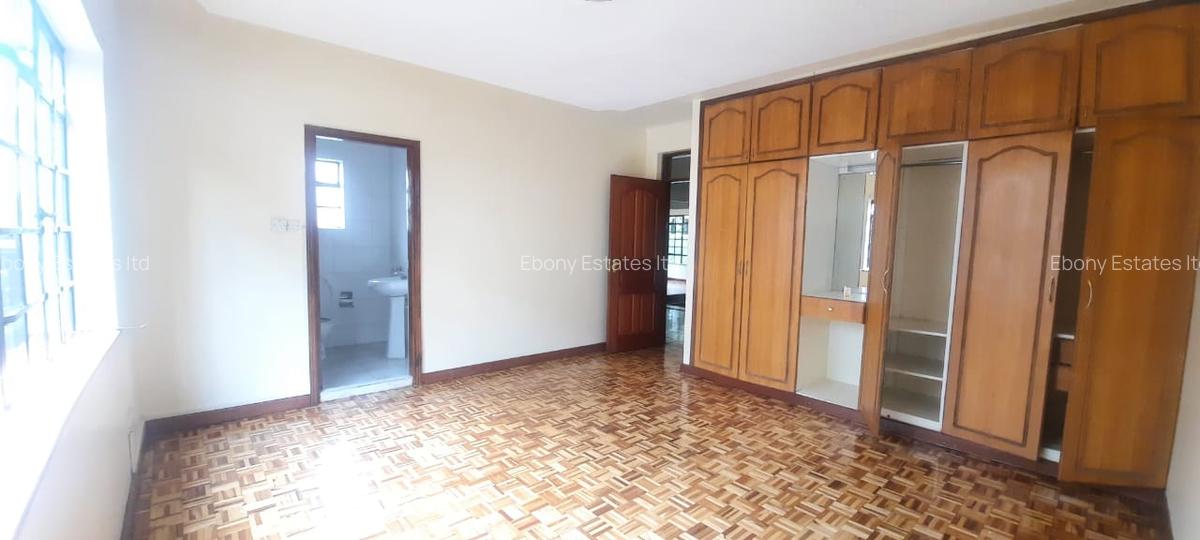 5 Bed Townhouse with En Suite in Lavington - 11