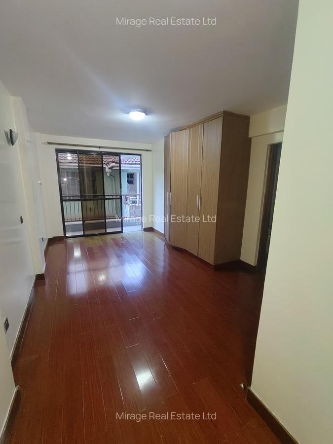 3 Bed Apartment with En Suite in Westlands Area - 11