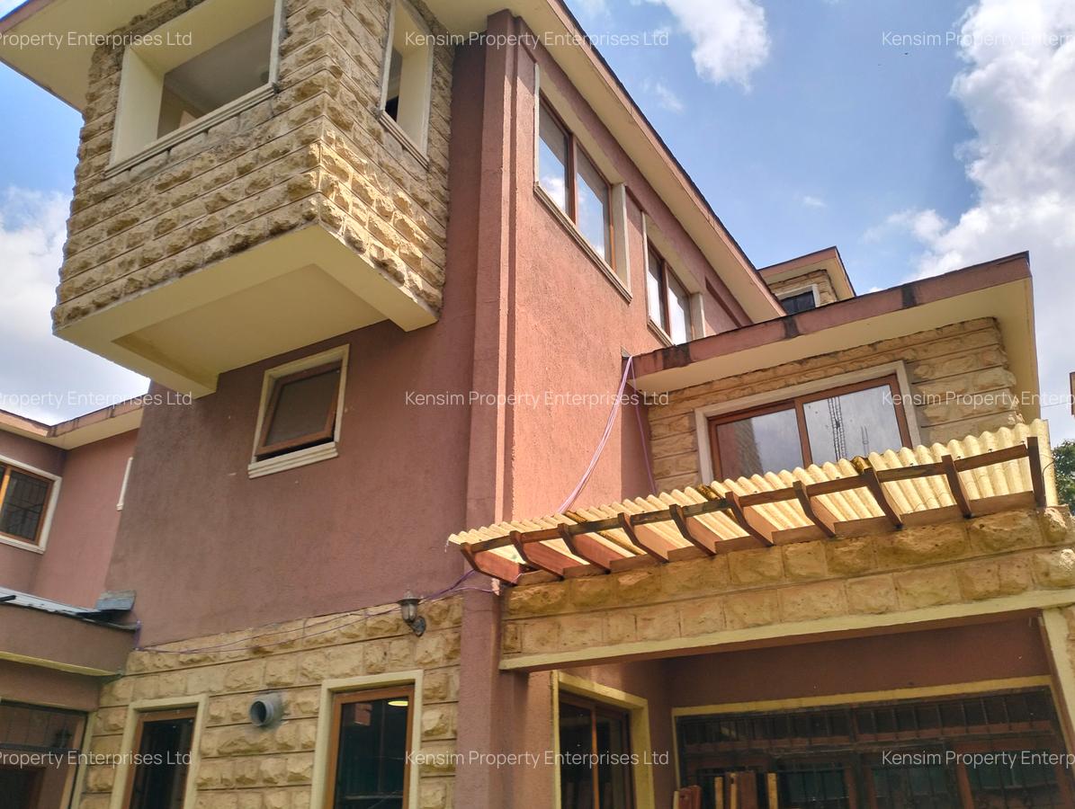 5 Bed Townhouse with En Suite in Lavington - 10