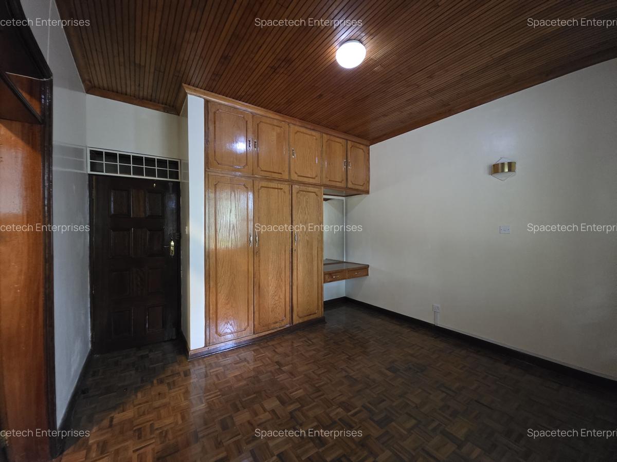 5 Bed House with Staff Quarters in Muthaiga - 14