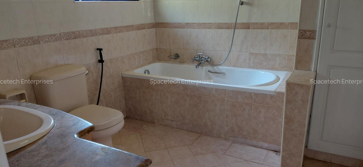 4 Bed House with En Suite in Thigiri - 15
