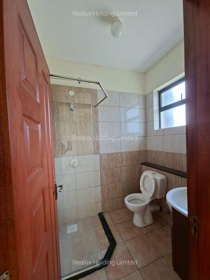 3 Bed Apartment with En Suite in Westlands Area - 12