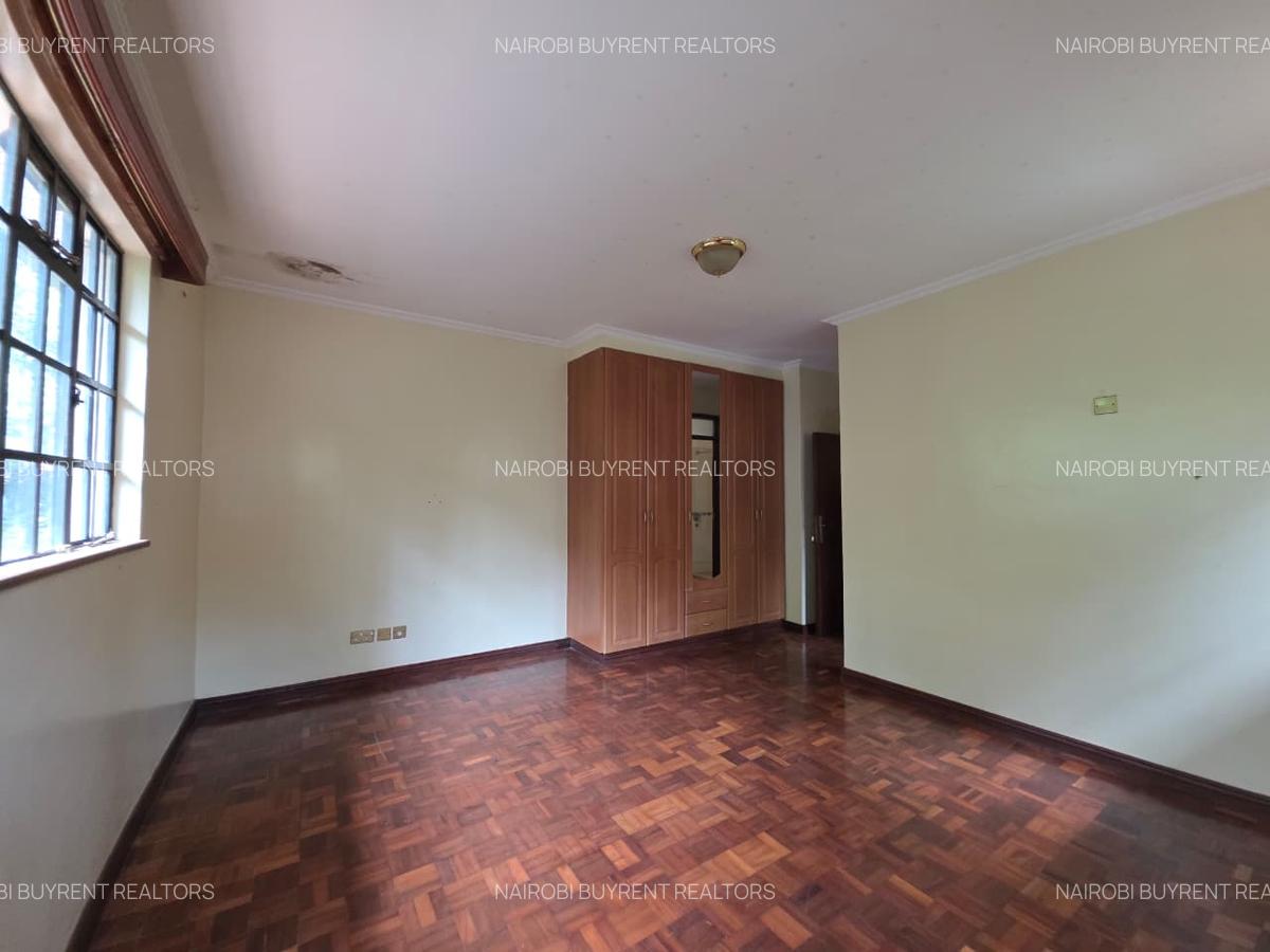 4 Bed House with En Suite in Kitisuru - 3