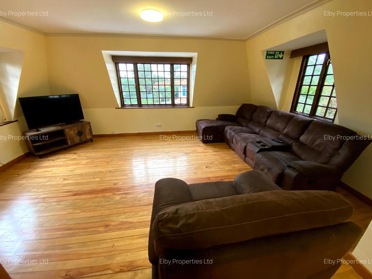 7 Bed House with En Suite in Runda - 7