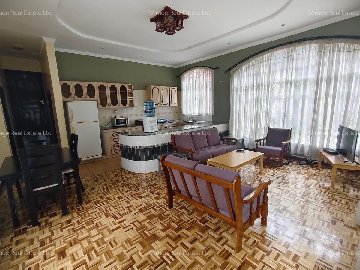 2 Bed House with Garden in Lavington - 18