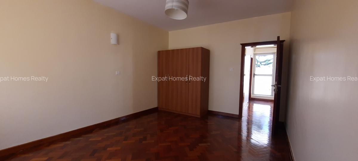 5 Bed Villa with En Suite in Lavington - 10