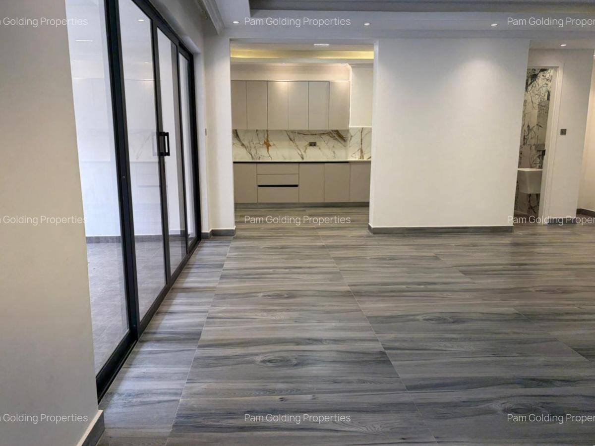 1 Bed Apartment at Brookside Close - 2