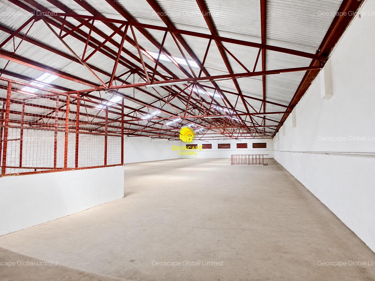 28,602 ft² Warehouse with Fibre Internet in Industrial Area - 6