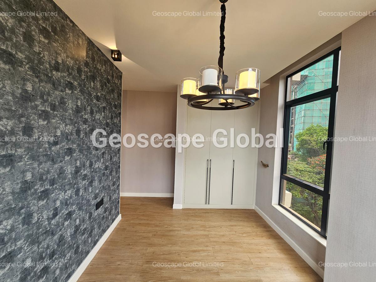 3 Bed Apartment with En Suite in Spring Valley - 16