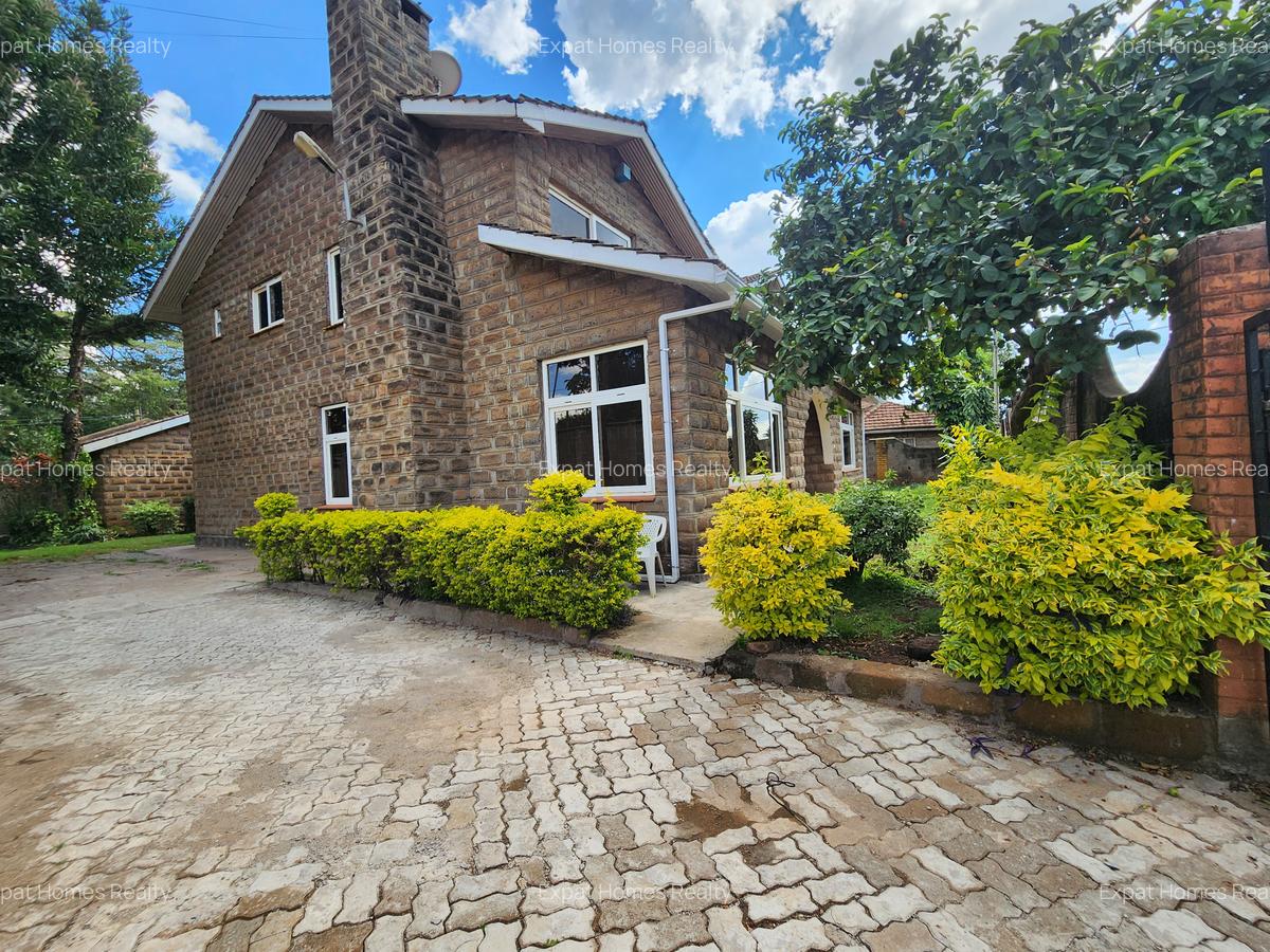4 Bed Villa with Staff Quarters at 1 - 1