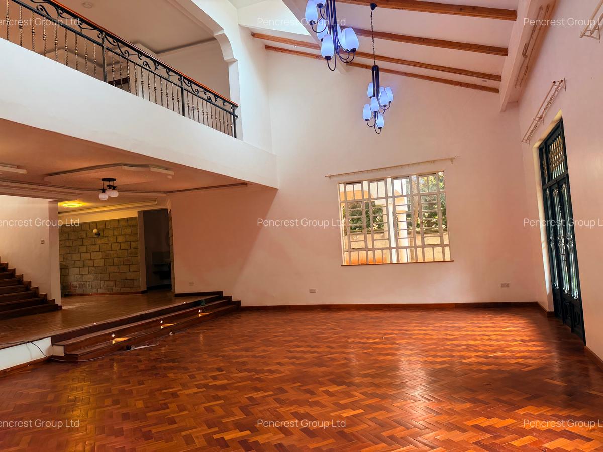 5 Bed House with En Suite at Runda - 2