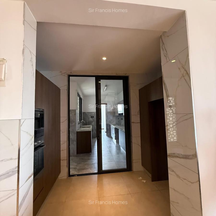 Serviced 3 Bed Apartment with En Suite in Riverside - 6