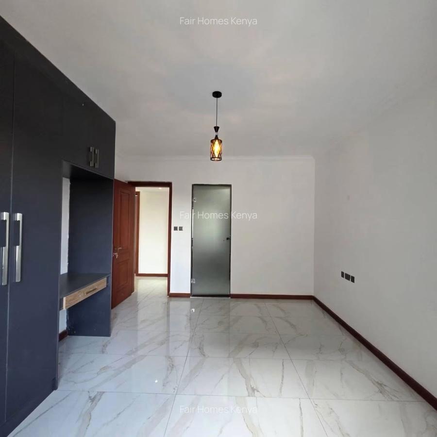 3 Bed Apartment with En Suite at Othaya Road - 10