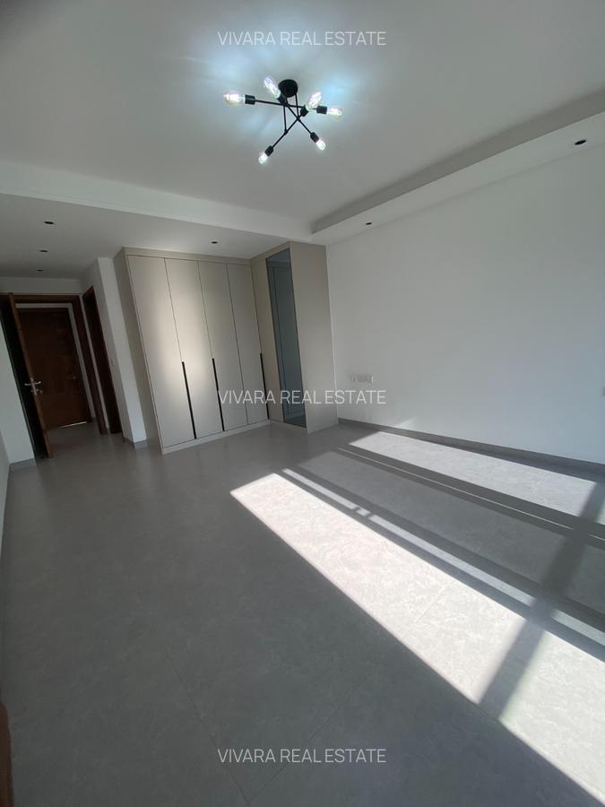 2 Bed Apartment with En Suite in Westlands Area - 12