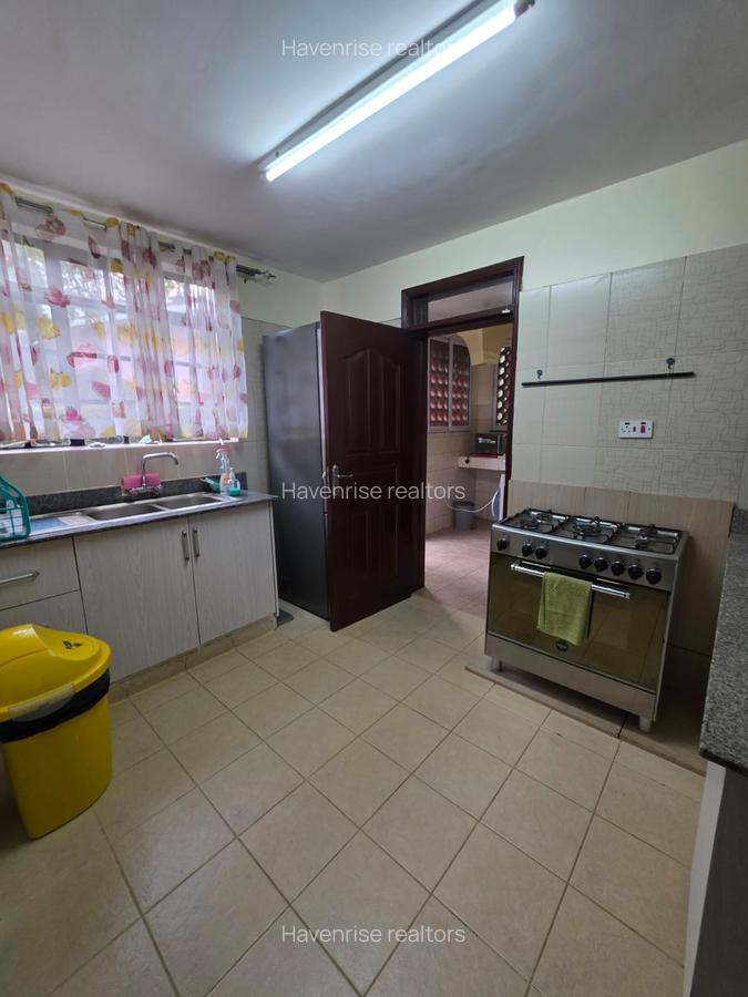 4 Bed Villa at Fourways - 8
