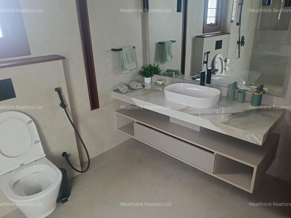 4 Bed Townhouse with En Suite at Runda - 8