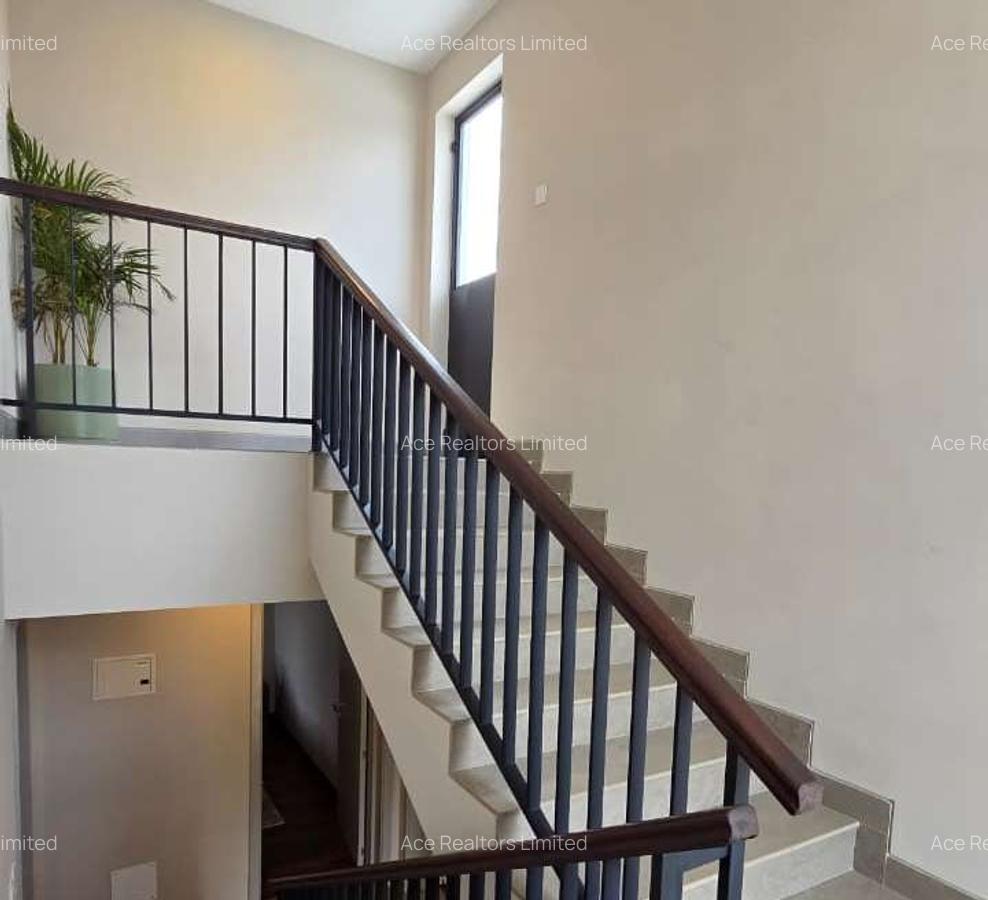 4 Bed Townhouse with En Suite at Langata - 11