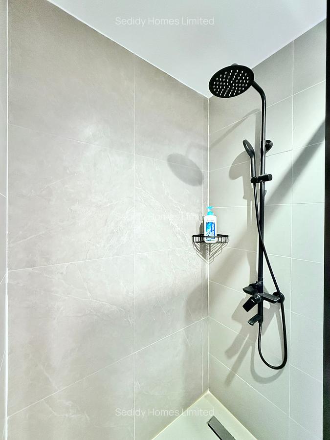 Serviced 2 Bed Apartment with En Suite in Westlands Area - 14