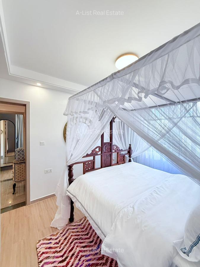 Furnished 2 Bed Apartment with En Suite at Riverside Drive - 17
