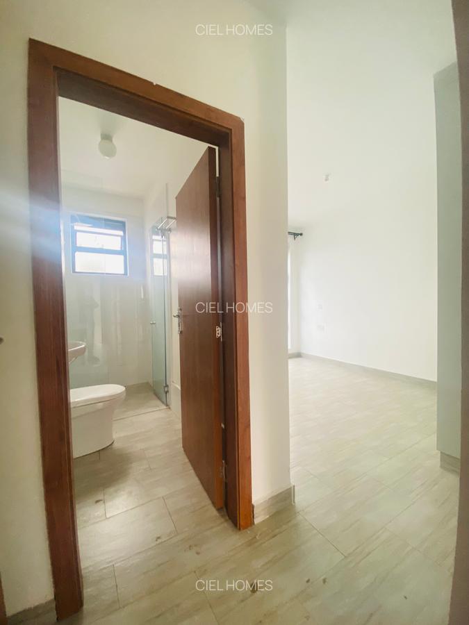 4 Bed Villa with En Suite at Eastern Bypass - 12