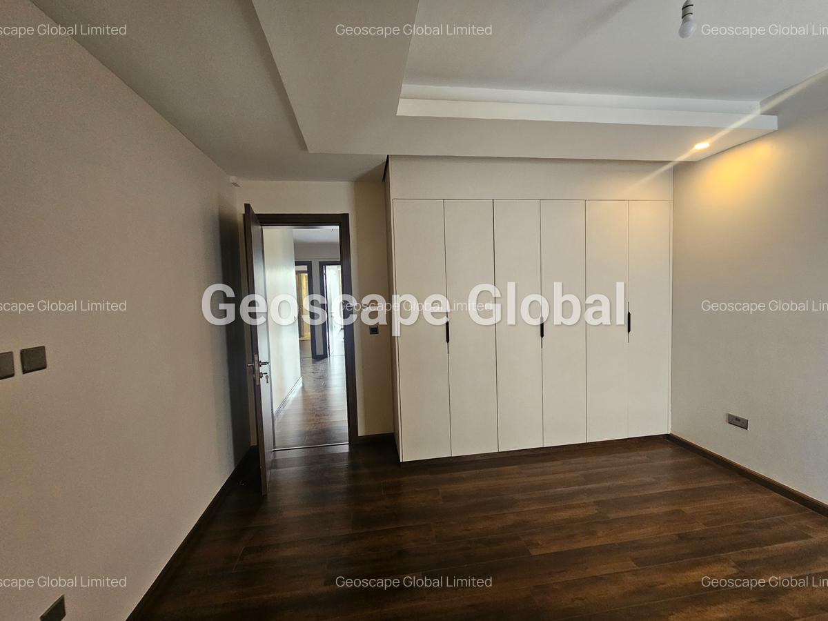 3 Bed Apartment with En Suite in Spring Valley - 3