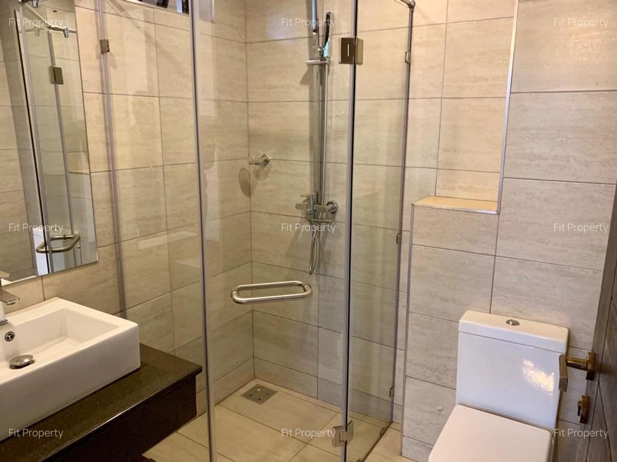 3 Bed Apartment with En Suite in Parklands - 16