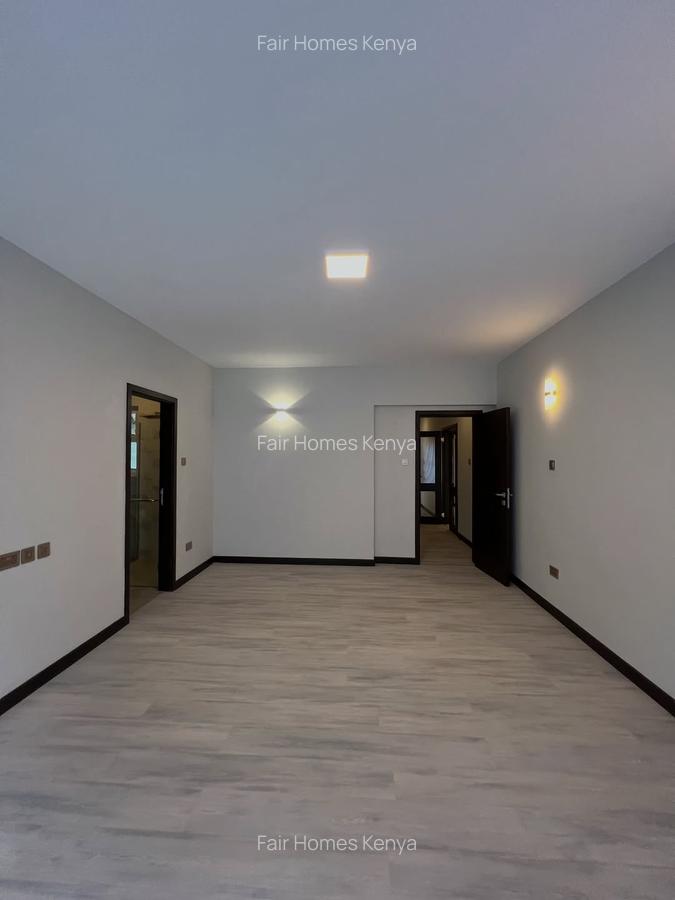 3 Bed Apartment with En Suite at Riverside Drive - 5
