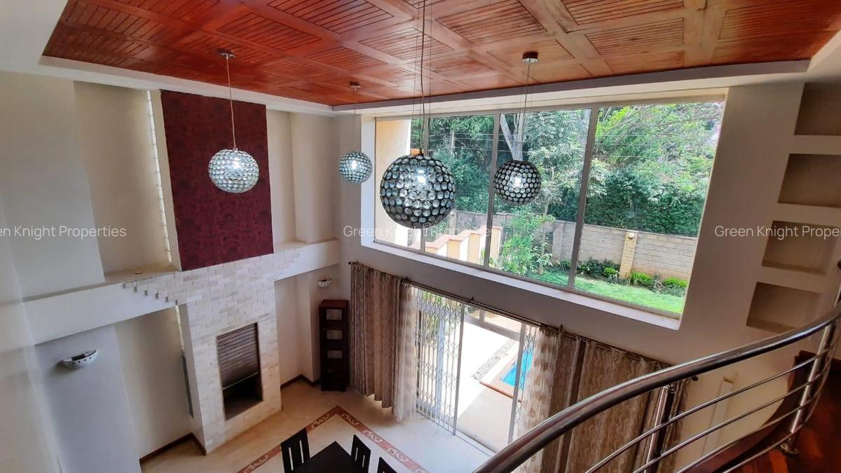 5 Bed Townhouse with En Suite in Lavington - 2