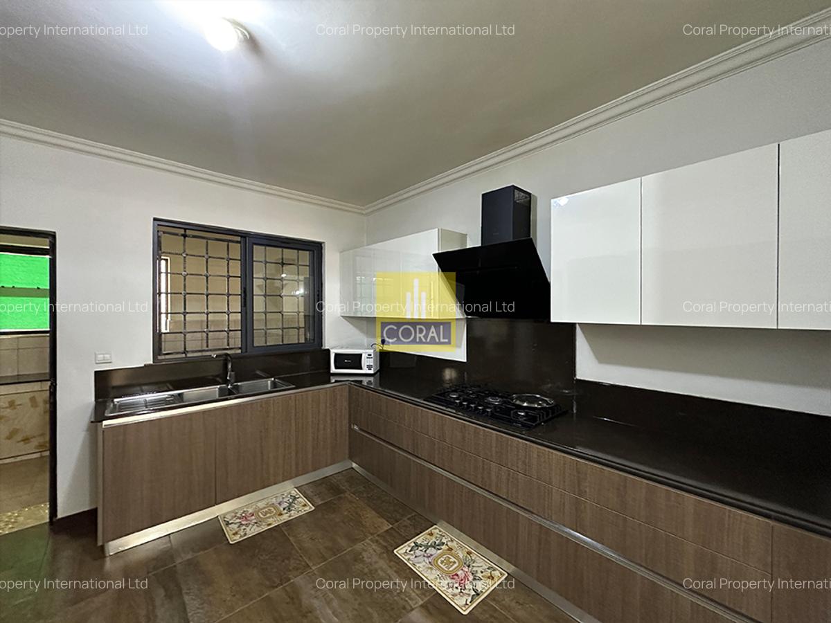 3 Bed Apartment in Parklands - 5