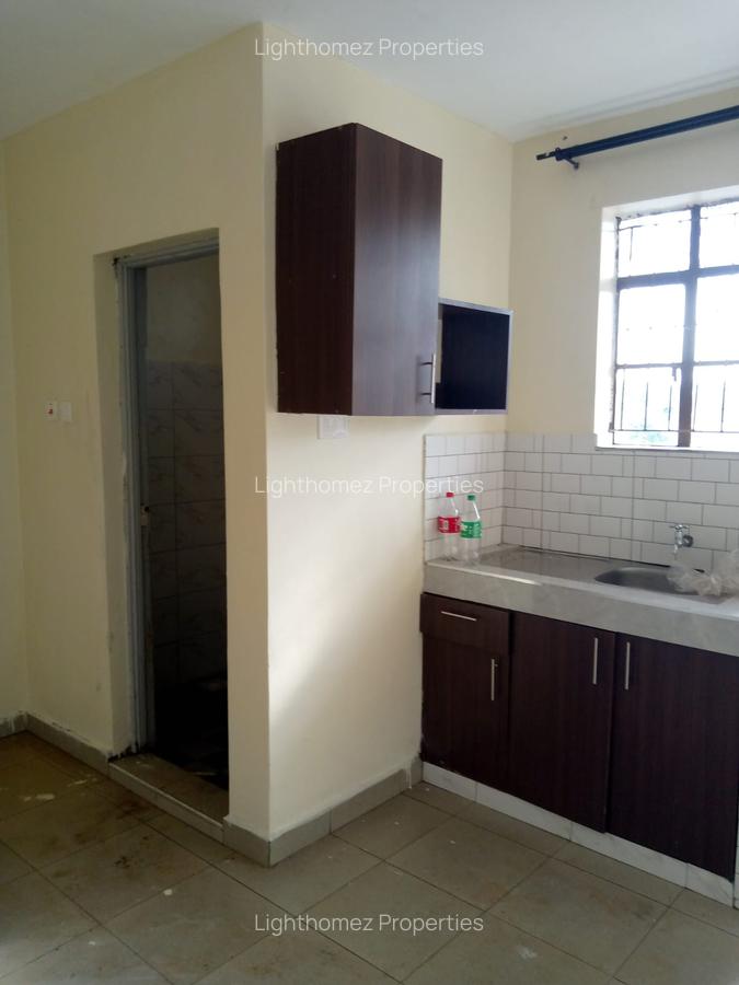 1 Bed Apartment with En Suite at Kangemi - 7